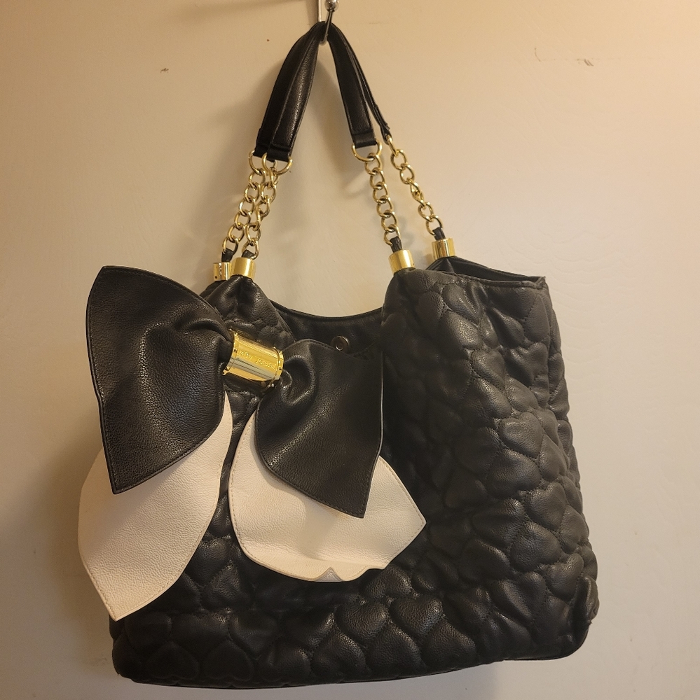 Betsy johnson purse with matching wallet